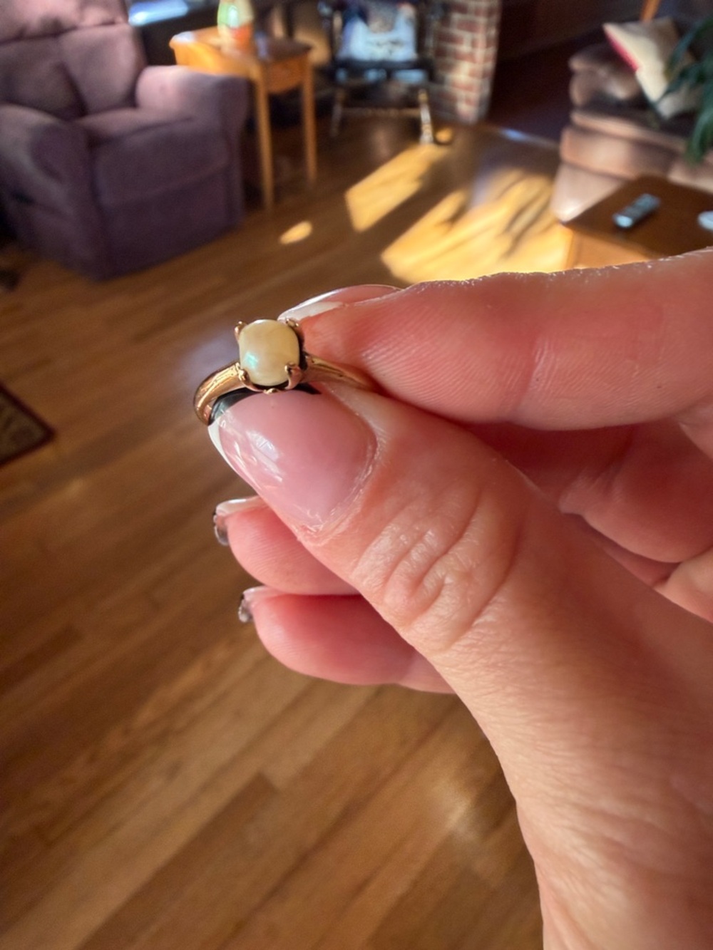 Delicate Gold Ring with Small Pearl - Picture 3 of 14